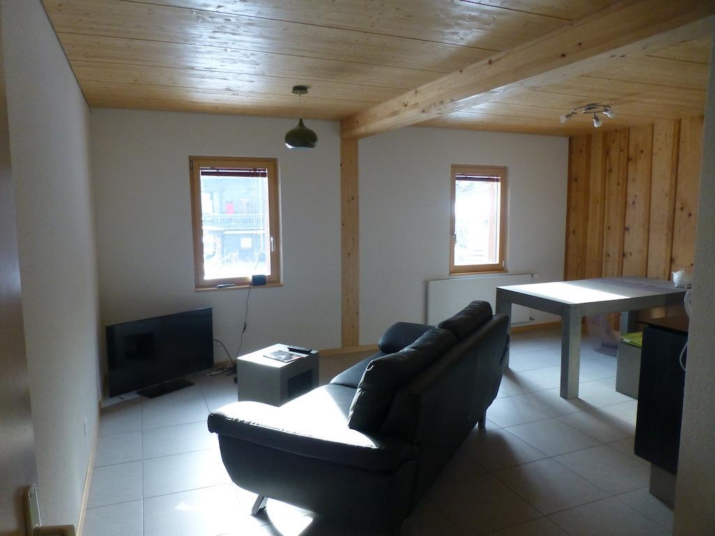Les Soldanelles Apartment Salvan Room photo